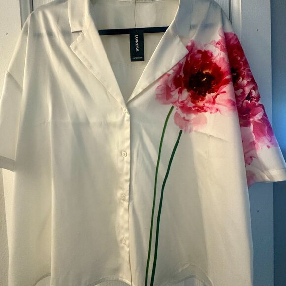 Express Floral Satin Button-Up Blouse | Size XL | NWT - Picture 2 of 5